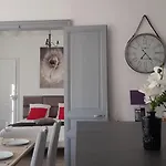 Cosy 4 Minutes A Pieds Du Centre Historique Avec Parking Appartement *