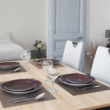 Cosy 4 Minutes A Pieds Du Centre Historique Avec Parking Apartment *