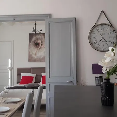 Cosy 4 Minutes A Pieds Du Centre Historique Avec Parking Appartement *